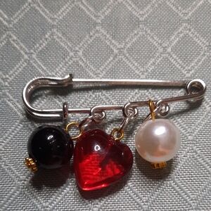 Elegant Silver Brooch with Red Heart and Pearl Charms